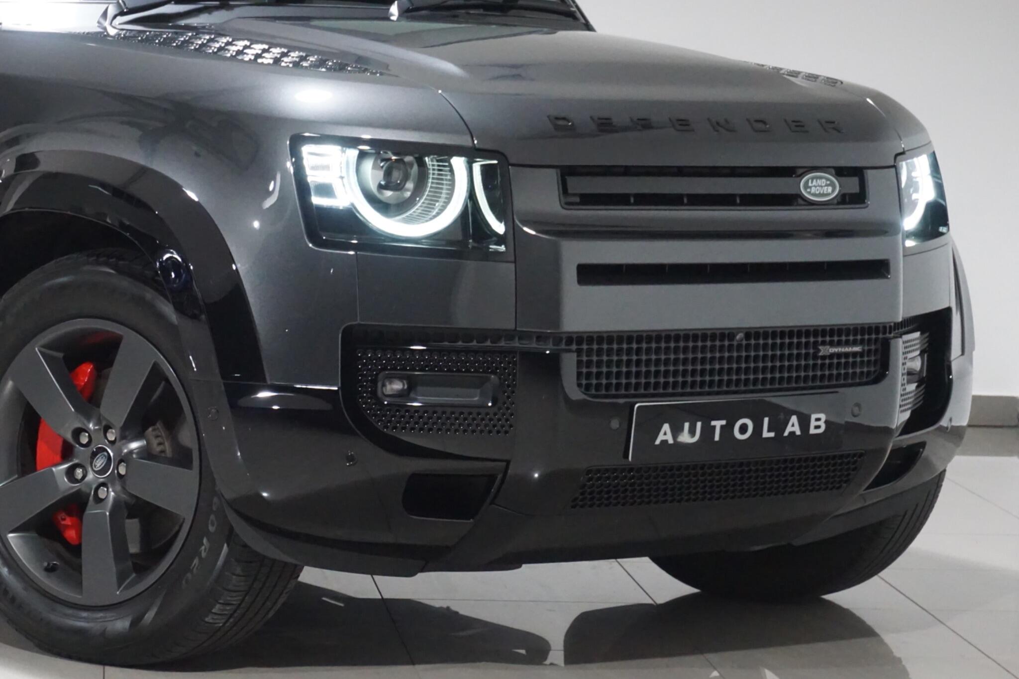 Land Rover Defender 110 3.0 D300 MHEV X-Dynamic HSE Hard Top SUV Auto 4WD MWB Euro 6 (s/s) 5dr